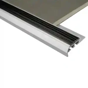 Stairnosing  Trim Aluminium Bright silver 10mm x 3000mm( Withe Ruber)